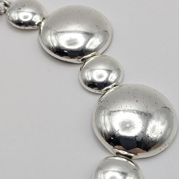 Liz Claiborne Silver Tone Shiny Mirrored Bubble Adjustable Choker Necklace - Picture 6 of 9
